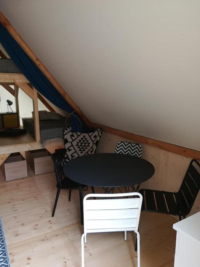 Camping Du Port De Plaisance Peronne  Bagian luar foto